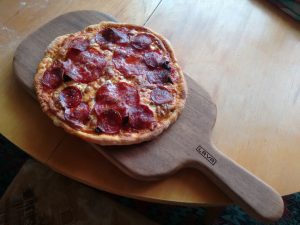Италианска пица на LAVA чугунено плато 26 IMG 20170618 153717695