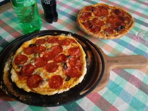Италианска пица на LAVA чугунено плато 31 IMG 20170618 155503911