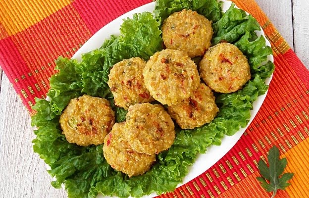 Пилешки кюфтета с нахут и сос от репички 1 пиле с кюфтета