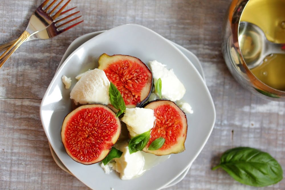 Кои са най-здравословните храни 1 fresh figs stuffed with cheese